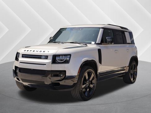 New 2026 Land Rover Defender 110 X-Dynamic SE image 1