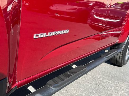Used 2022 Chevrolet Colorado W/T w/ Custom Special Edition image 8