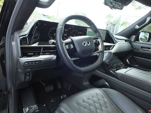 Used 2025 INFINITI QX80 Autograph w/ Autograph Exterior Package AWD/4WD image 29