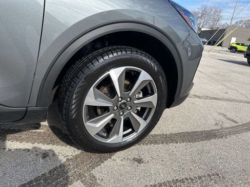 Used 2025 Ford Escape Platinum image 36