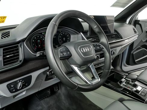 Used 2022 Audi Q5 2.0T Premium Plus image 4