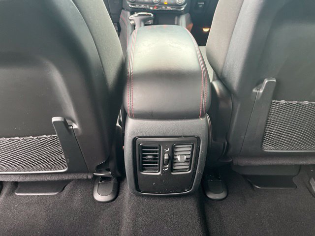 Used 2025 Dodge Durango GT w/ Blacktop Package RWD image 15