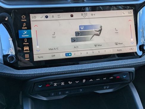 New 2026 Jeep Cherokee Laredo image 23