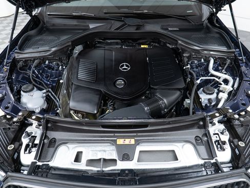 Certified 2024 Mercedes-Benz GLC 300 4MATIC image 9
