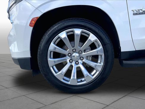 Used 2021 Chevrolet Tahoe Premier w/ Premium Package image 10