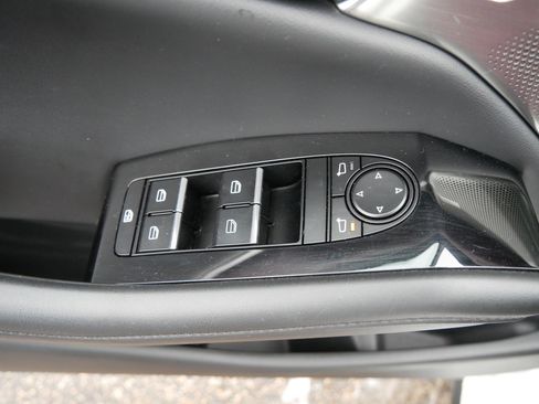 Used 2021 MAZDA MAZDA3 s image 20