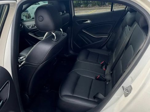 Used 2019 Mercedes-Benz GLA 250 4MATIC image 8