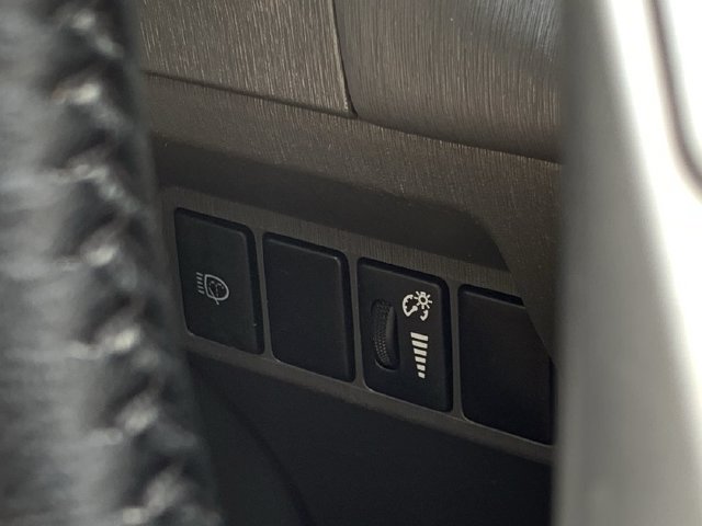 Used 2013 Toyota Prius V Five FWD image 15