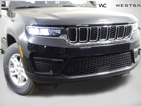 New 2025 Jeep Grand Cherokee Laredo image 45