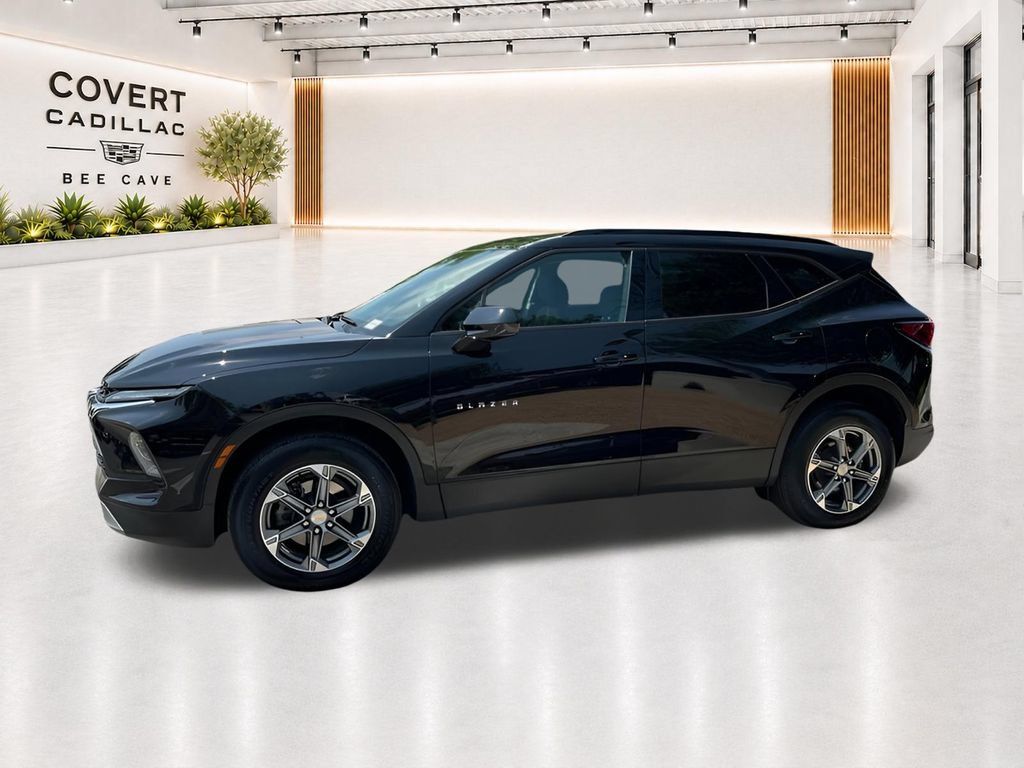 Used 2024 Chevrolet Blazer LT w/ Convenience Package FWD image 18