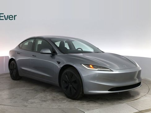 Used 2025 Tesla Model 3 Long Range image 13