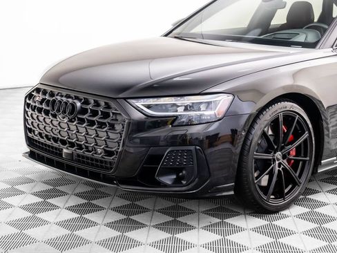 Used 2022 Audi S8 image 38