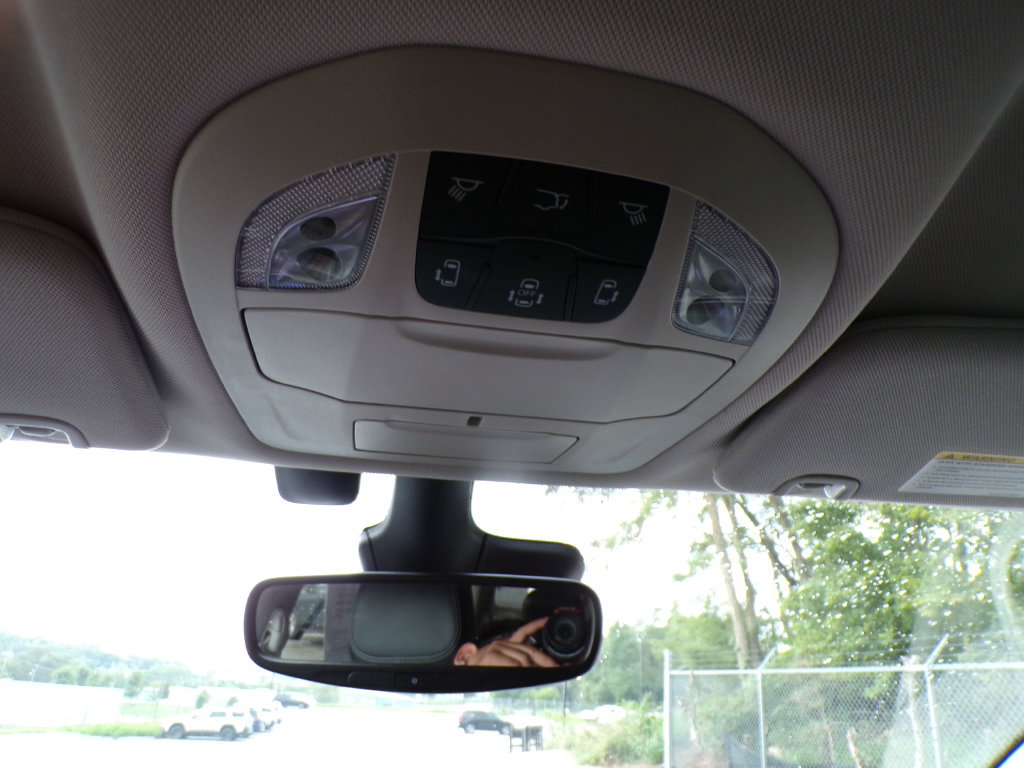 Used 2022 Chrysler Pacifica Touring-L FWD image 27