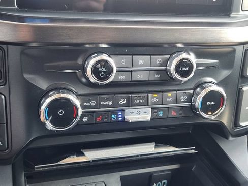 Used 2024 Ford F250 Lariat w/ Lariat Ultimate Package AWD/4WD image 19