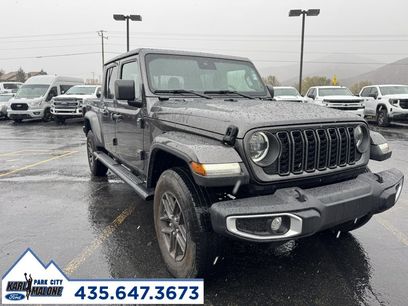 Used 2024 Jeep Gladiator Sport