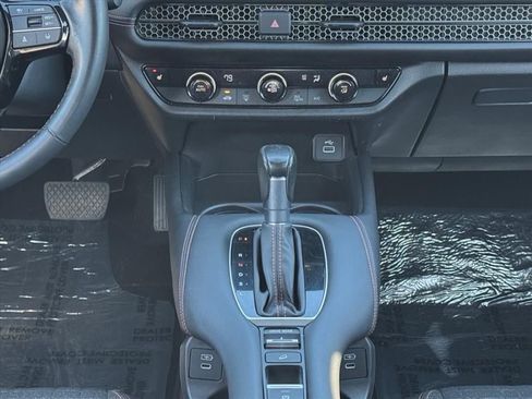 Used 2024 Honda HR-V Sport image 13