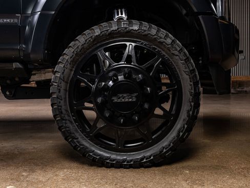 Used 2022 Ford F450 Platinum w/ FX4 Off-Road Package image 11