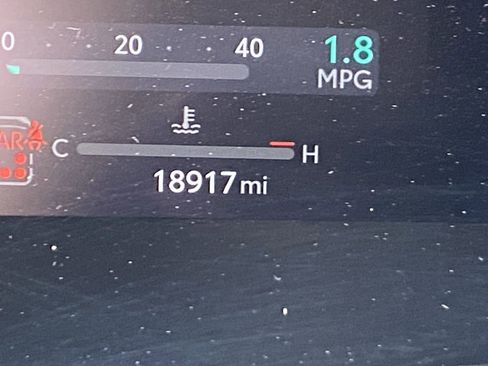 Used 2025 Toyota Highlander XSE image 13