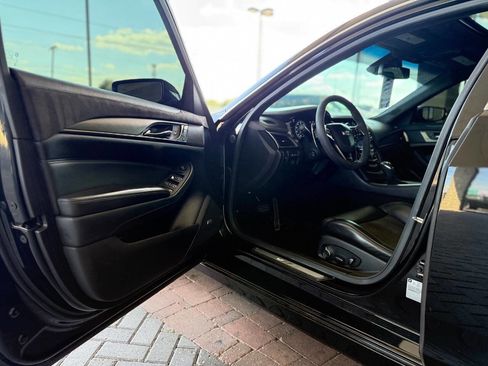 Used 2017 Cadillac CTS V w/ Luxury Package image 29