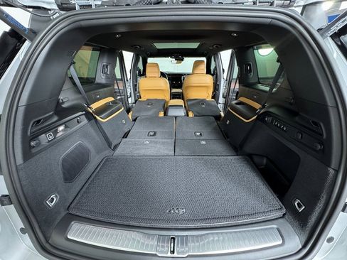 New 2025 Jeep Grand Cherokee L Summit w/ Obsidian Package image 32