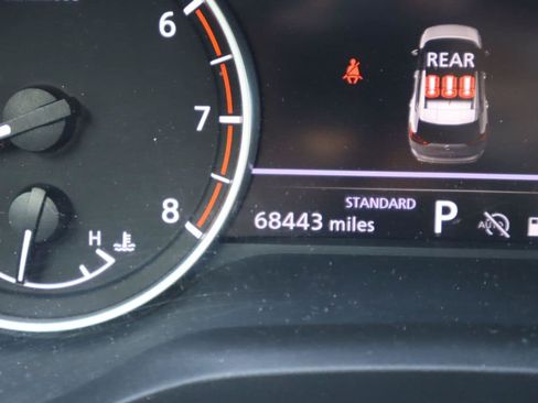 Used 2024 Nissan Rogue S FWD image 10