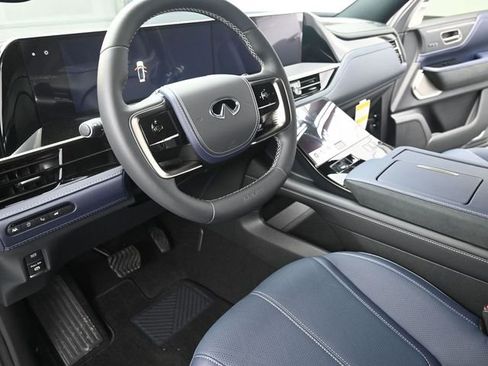 New 2026 INFINITI QX80 4WD image 15
