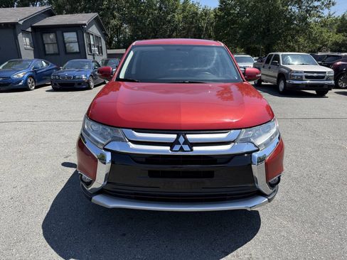 Used 2016 Mitsubishi Outlander SE FWD image 3