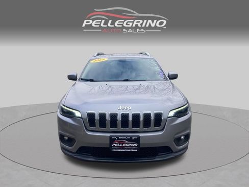 Used 2019 Jeep Cherokee Latitude Plus w/ Cold Weather Group AWD/4WD image 10