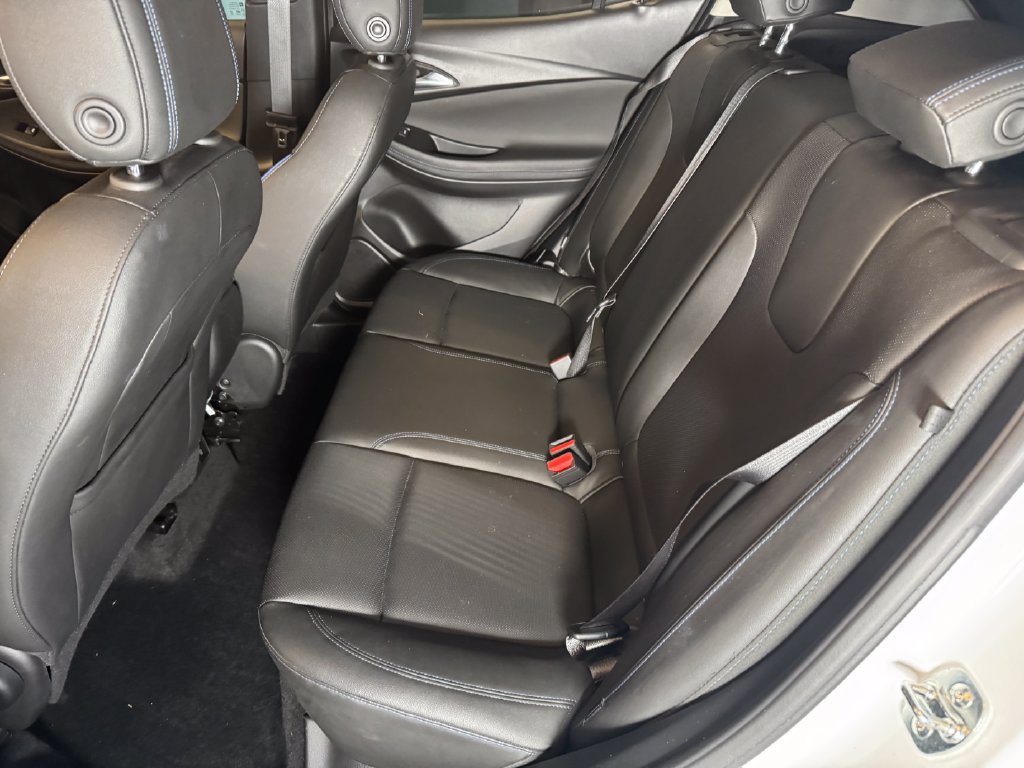 Used 2025 Buick Encore GX Sport Touring FWD image 20