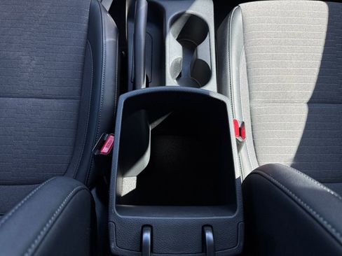 Used 2023 Kia Seltos S w/ Navigation Package image 17