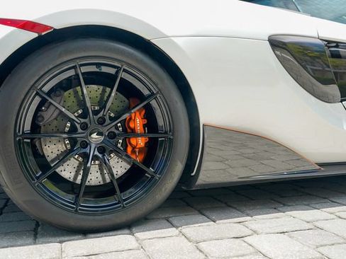 Used 2019 McLaren 600LT RWD image 60