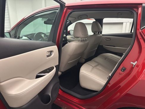 Used 2018 Nissan Leaf SL w/ SL Technology Package image 6