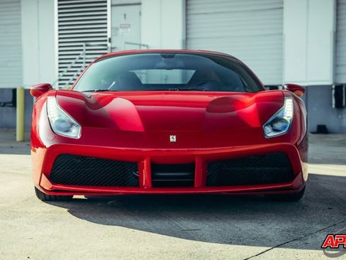 Used 2018 Ferrari 488 GTB image 13