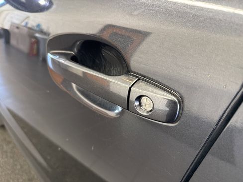 Used 2015 Subaru Forester 2.5i Limited w/ Popular Package #2 image 12