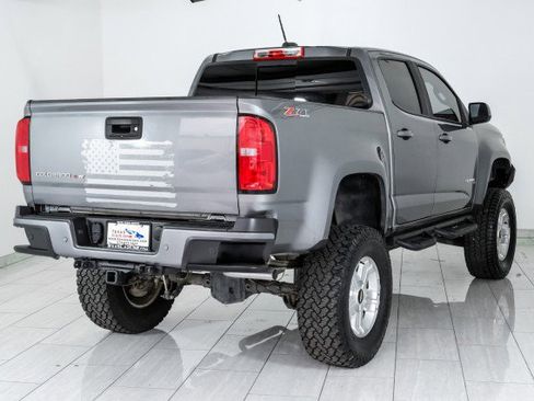 Used 2019 Chevrolet Colorado Z71 AWD/4WD image 6