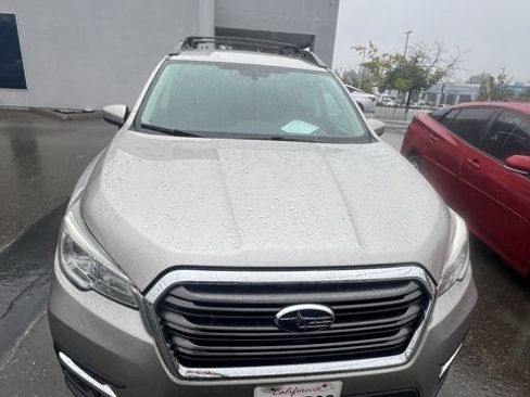 Used 2019 Subaru Ascent Premium w/ Popular Package #3 image 7