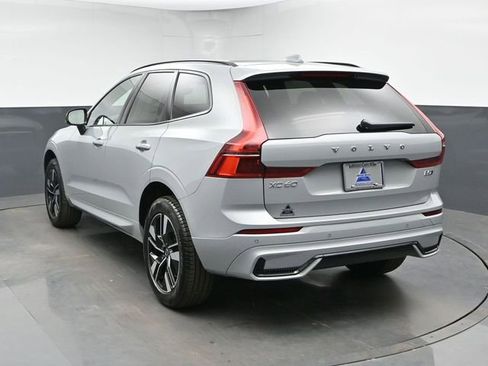 New 2026 Volvo XC60 B5 Core w/ Climate Package AWD/4WD image 8