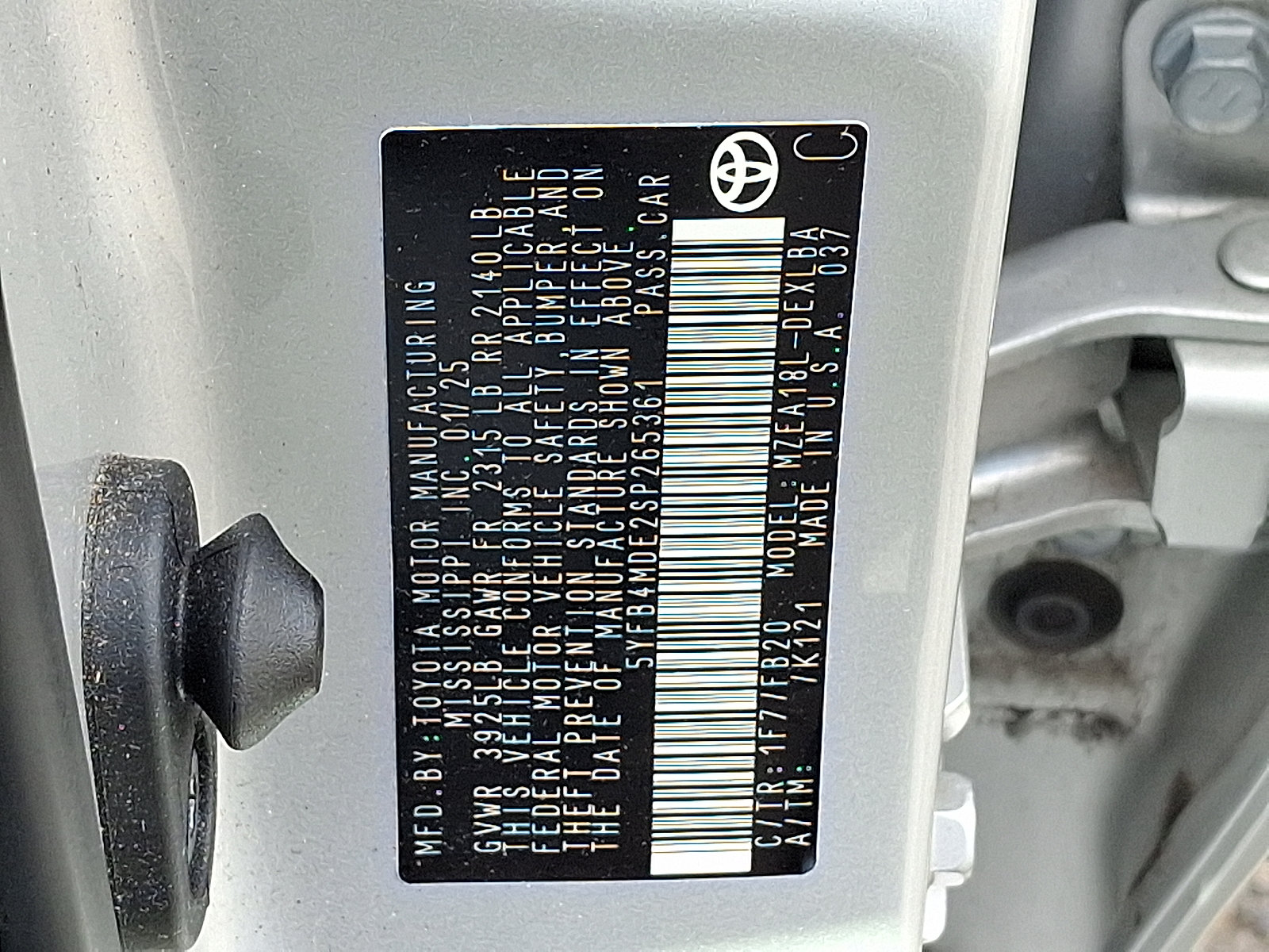 Certified 2025 Toyota Corolla LE FWD image 28