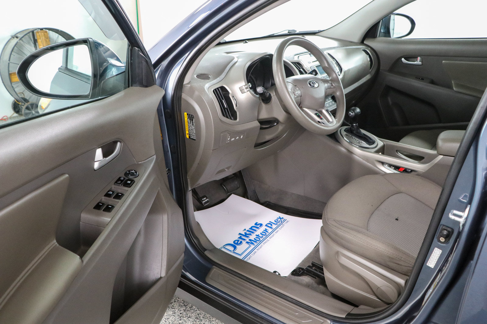 Used 2016 Kia Sportage LX FWD image 3