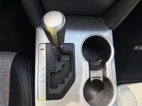 Used 2014 Toyota Camry SE image 30