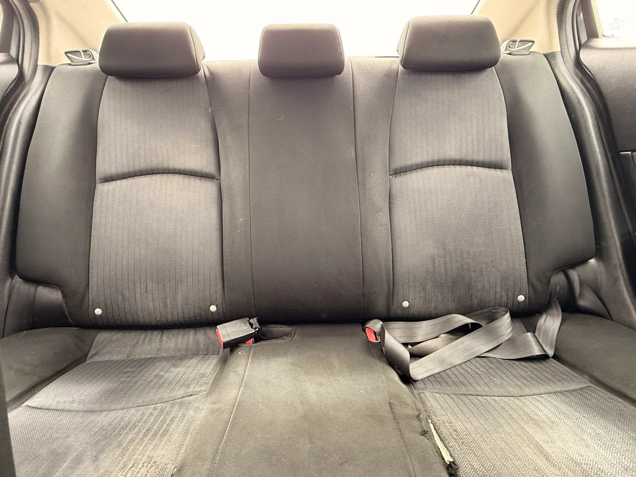 Used 2014 MAZDA MAZDA3 i SV FWD image 22