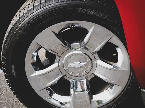 Used 2015 Chevrolet Tahoe LTZ image 26