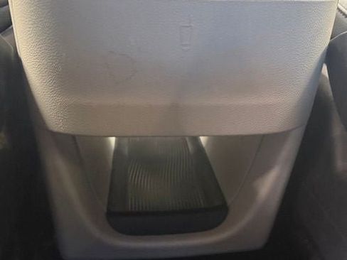 Used 2020 Chrysler Pacifica Touring-L FWD image 21