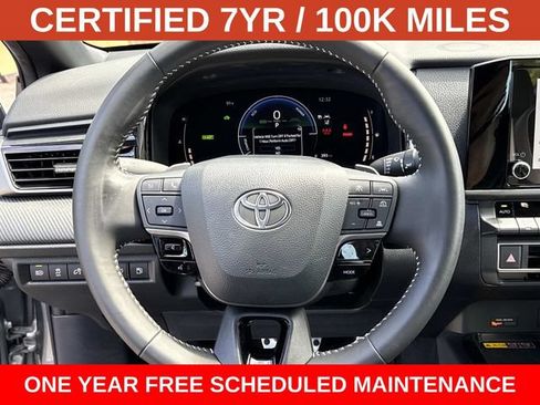 Used 2025 Toyota Camry SE FWD image 18