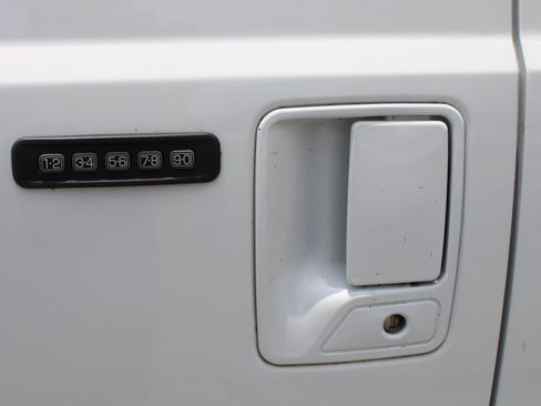 Used 2005 Ford Excursion Eddie Bauer AWD/4WD image 30