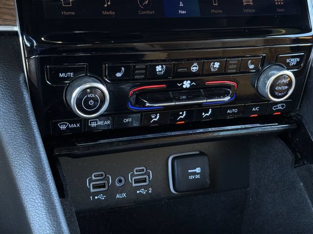 Used 2022 Jeep Grand Cherokee Summit RWD image 26