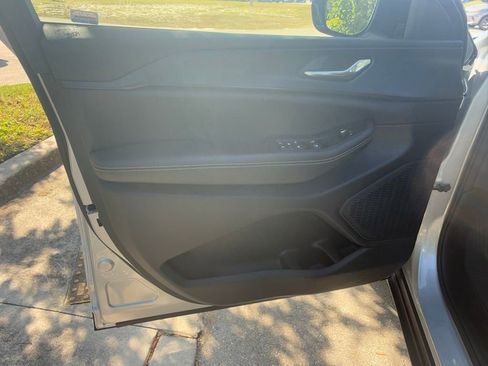 Certified 2025 Jeep Grand Cherokee L Altitude image 31