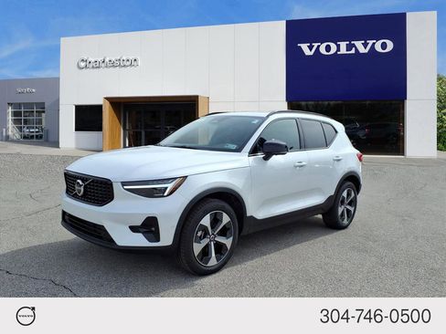 New 2026 Volvo XC40 B5 Plus w/ Protection Package Premier image 7