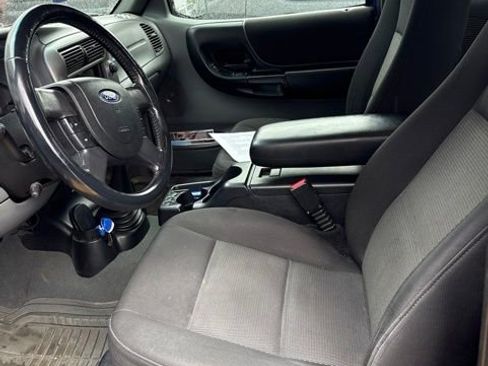 Used 2004 Ford Ranger XLT AWD/4WD image 6