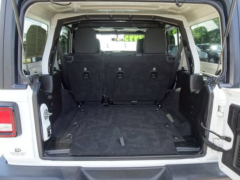 Used 2018 Jeep Wrangler Unlimited Sport S AWD/4WD image 27